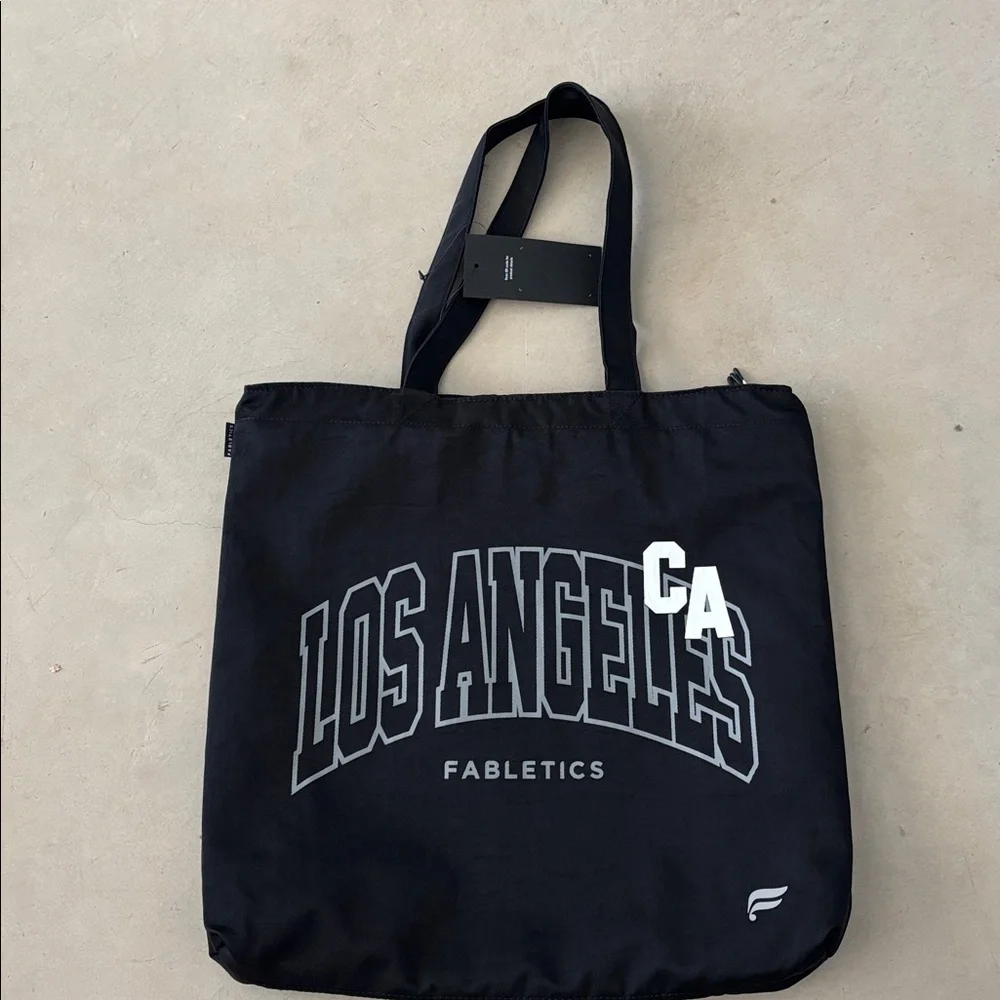 Sale! Sale! NWT Fabletics Los Angeles CA Zippered and Lined Tote Bag